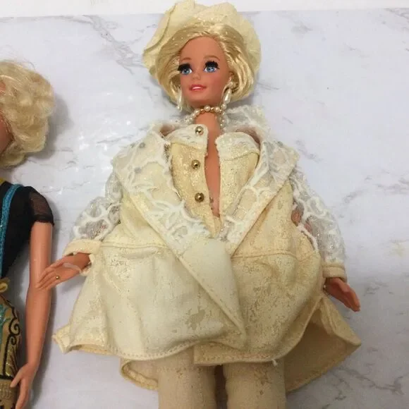 Mattel Barbie Classique Dolls And Holiday Vintage Lot Of 3 READ - Picture 9 of 11